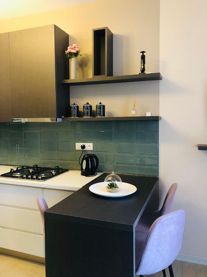 Wellconect Apartment Kutaisi Bagian luar foto